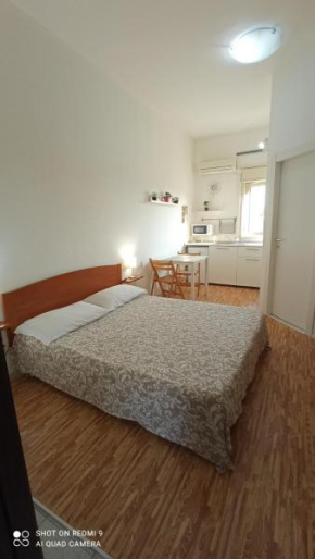 Отель   Fontanarossa Airport Apartment, Катания